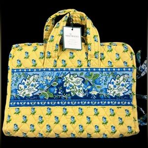 Vera Bradly Elizabeth pattern makeup bag